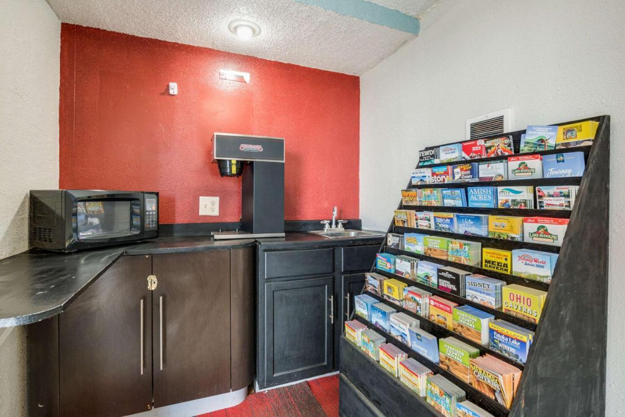 טרה הוט Econo Lodge Inn & Suites מראה חיצוני תמונה
